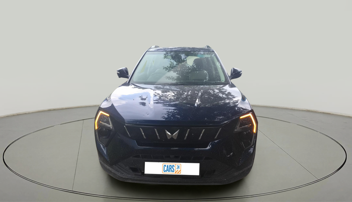 2024 Mahindra XUV300 W6 1.2 PETROL, Petrol, Manual, 10,465 km, exterior