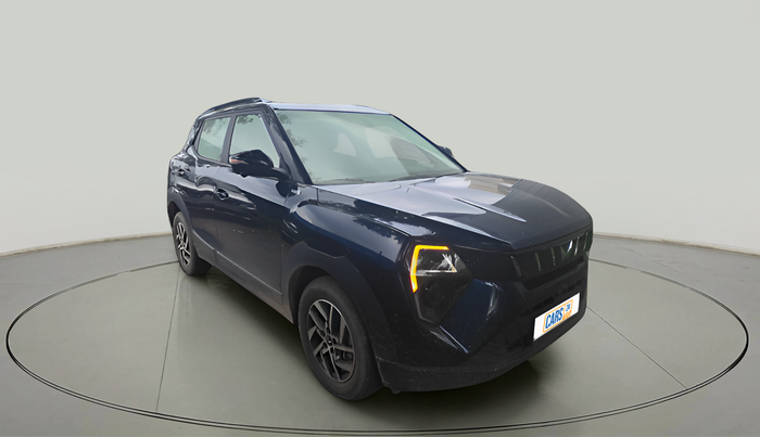 2024 Mahindra XUV300 W6 1.2 PETROL, Petrol, Manual, 10,465 km, exterior