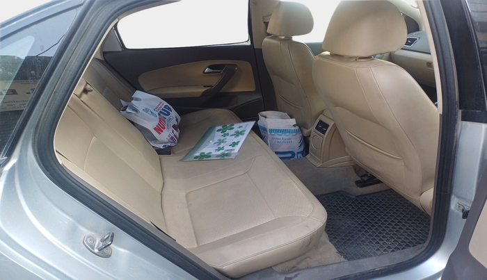 2016 Volkswagen Vento HIGHLINE DIESEL 1.5, Diesel, Manual, 2,01,000 km, interior