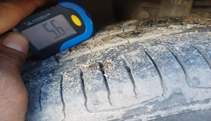 2016 Volkswagen Vento HIGHLINE DIESEL 1.5, Diesel, Manual, 2,01,000 km, tyre