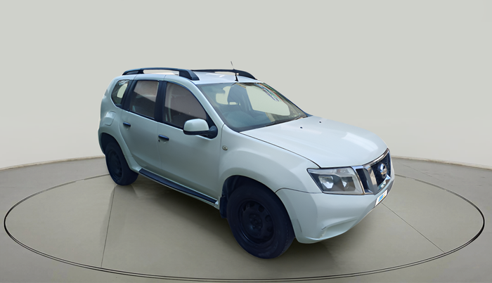 2014 Nissan Terrano XE (D), Diesel, Manual, 1,01,988 km, exterior