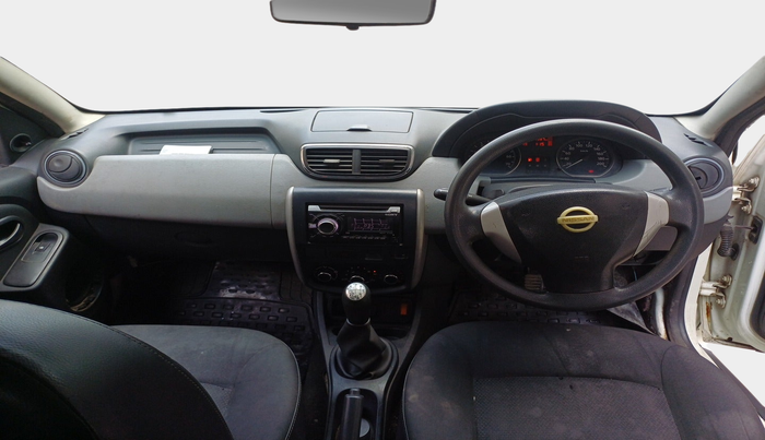 2014 Nissan Terrano XE (D), Diesel, Manual, 1,01,988 km, interior