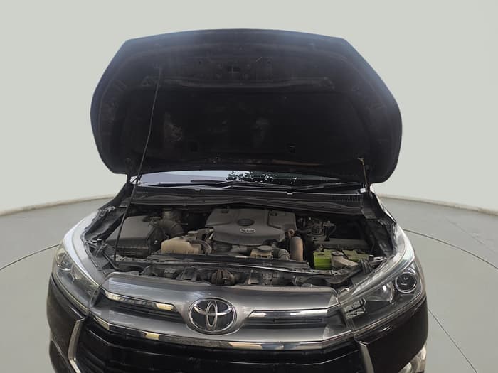 2016 Toyota Innova Crysta 2.8 ZX AT 7 STR, Diesel, Automatic, 2,51,670 km, exterior