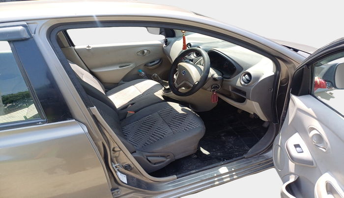 2016 Datsun Go Plus T (O), Petrol, Manual, 58,086 km, interior