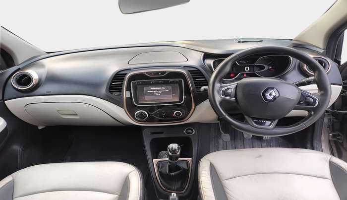 2017 Renault Captur PLATINE DIESEL , Diesel, Manual, 87,635 km, interior