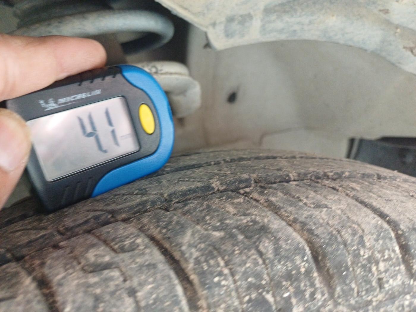 2012 Maruti Ritz VDI, Diesel, Manual, 1,47,718 km, tyre