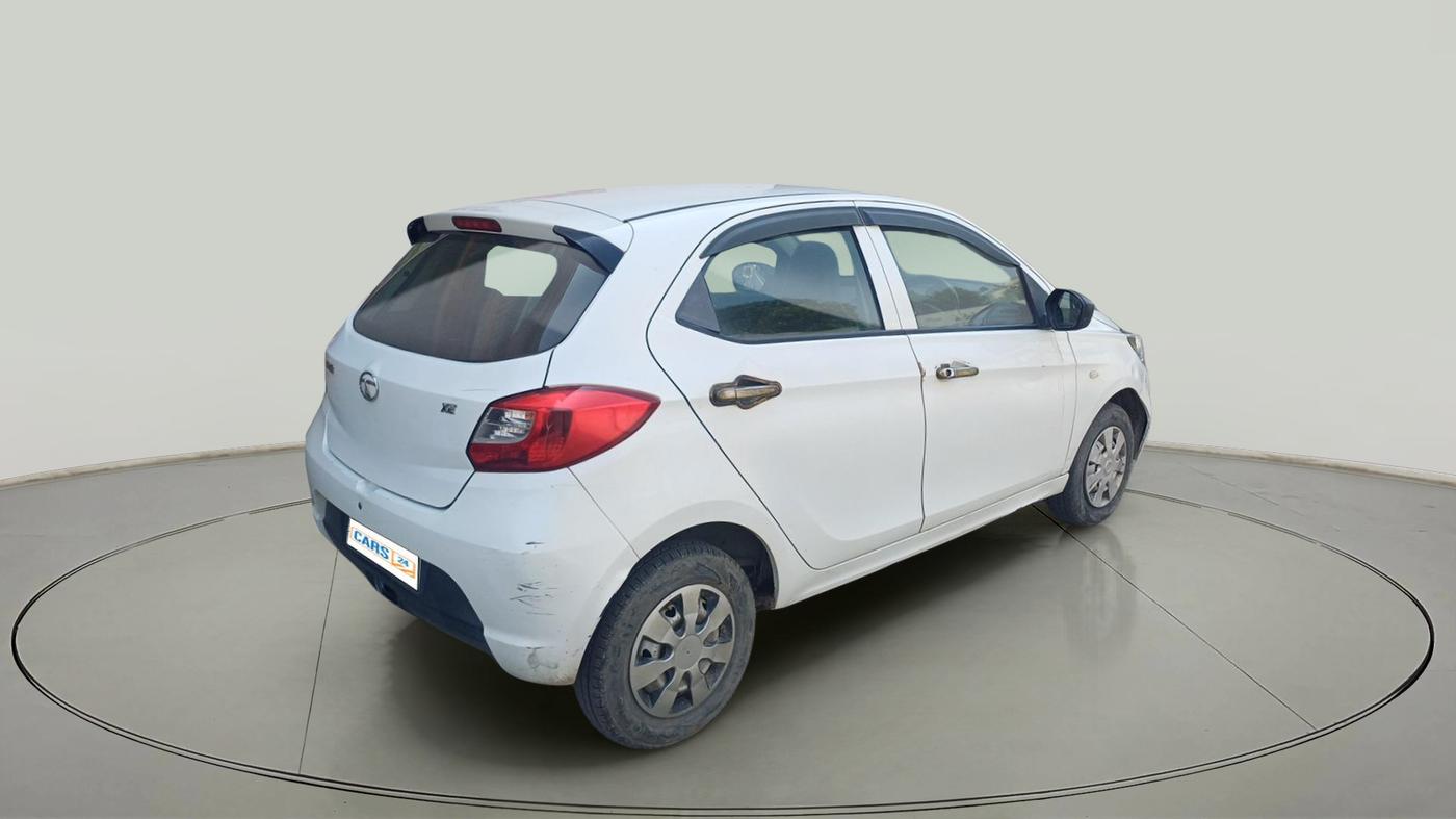 2017 Tata Tiago XE PETROL, Petrol, Manual, 91,446 km, exterior