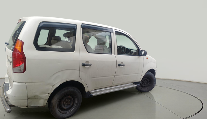 2011 Mahindra Xylo E4 BS-III, Diesel, Manual, 1,60,485 km, exterior