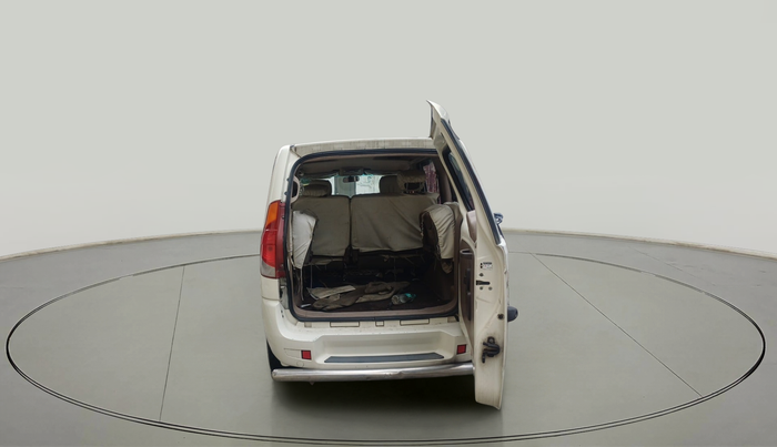 2011 Mahindra Xylo E4 BS-III, Diesel, Manual, 1,60,485 km, exterior