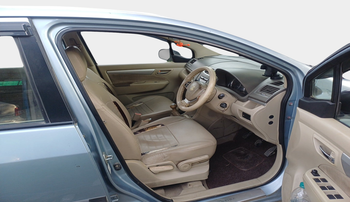 2013 Maruti Ertiga ZDI, Diesel, Manual, 1,18,690 km, interior