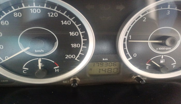 2015 Tata Safari Storme 2.2 EX 4X2, Diesel, Manual, 1,79,306 km, interior