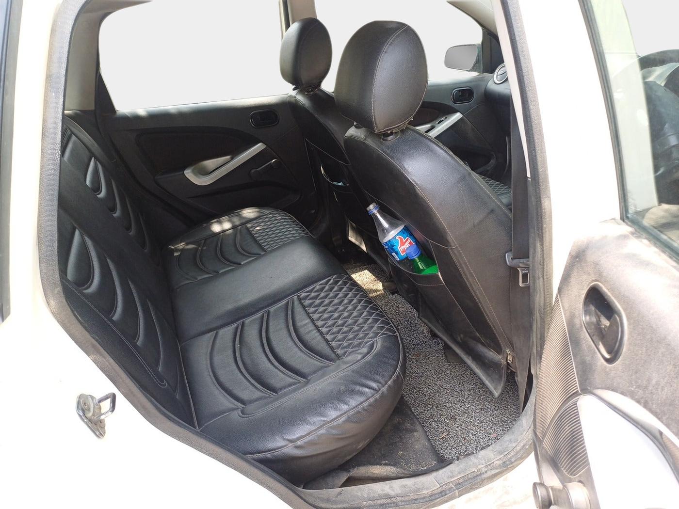 2012 Ford Figo TITANIUM 1.4 DIESEL, Diesel, Manual, 90,915 km, interior