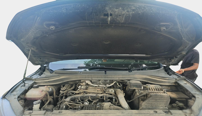 2023 Mahindra XUV700 AX 7 D AT 7 STR, Diesel, Automatic, 26,311 km, exterior