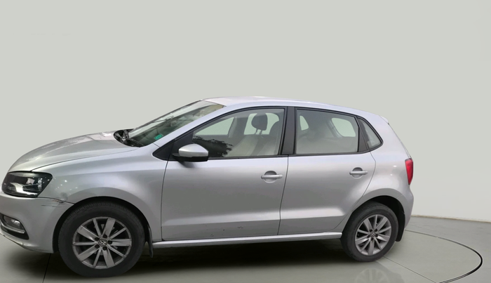 2015 Volkswagen Polo HIGHLINE1.5L, Diesel, Manual, 1,49,758 km, exterior