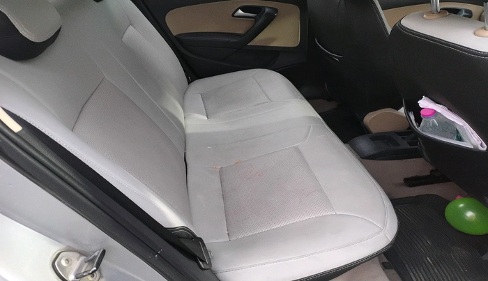 2015 Volkswagen Polo HIGHLINE1.5L, Diesel, Manual, 1,49,758 km, interior