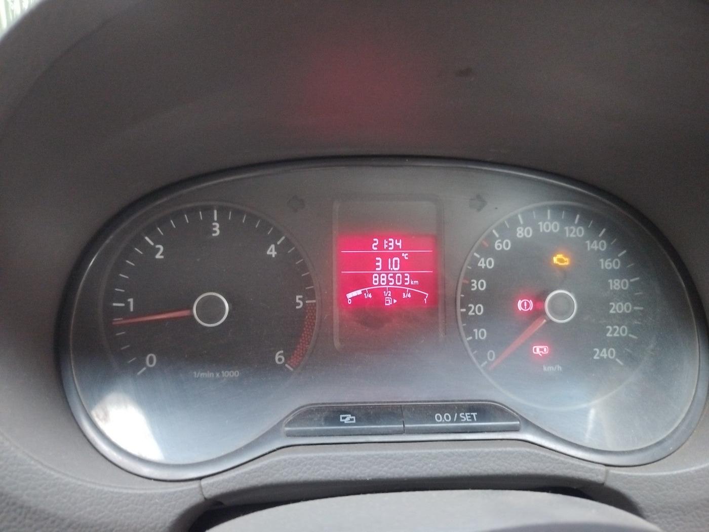 2011 Volkswagen Vento TRENDLINE DIESEL 1.6, Diesel, Manual, 88,503 km, interior