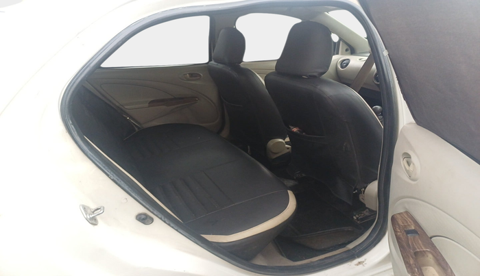 2015 Toyota Etios GD, Diesel, Manual, 1,82,232 km, interior