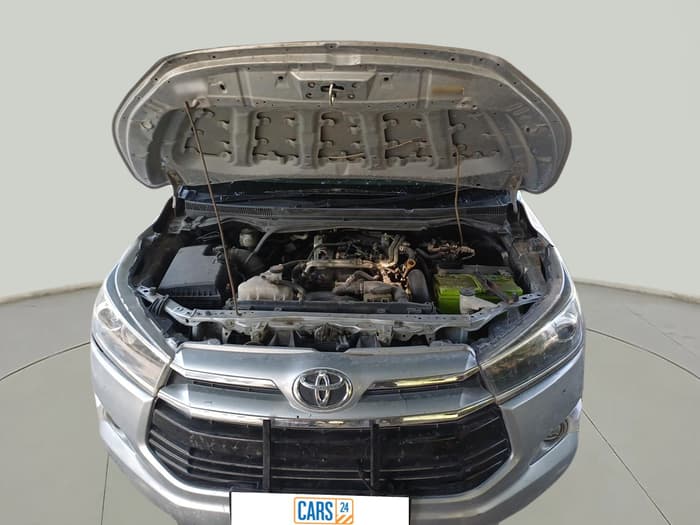2019 Toyota Innova Crysta 2.4 VX 8 STR, Diesel, Manual, 1,01,771 km, exterior