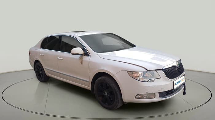 2011 Skoda Superb ELEGANCE 1.8 TSI AT, Petrol, Automatic, 1,27,381 km, exterior