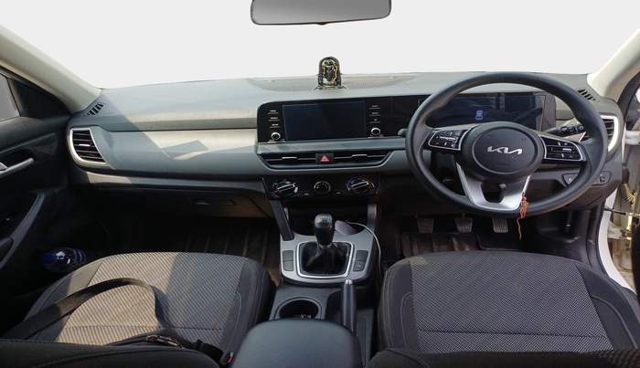 2024 KIA SELTOS  HTK 1.5 PETROL MT, Petrol, Manual, 26,000 km, interior