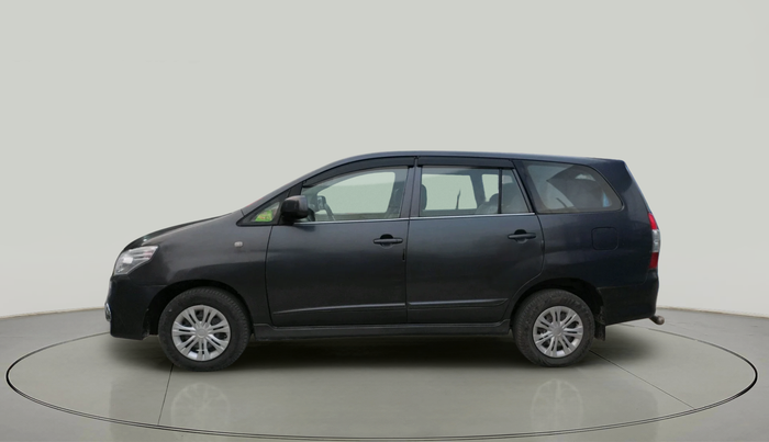 2015 Toyota Innova 2.5 GX 8 STR, Diesel, Manual, 3,53,479 km, exterior