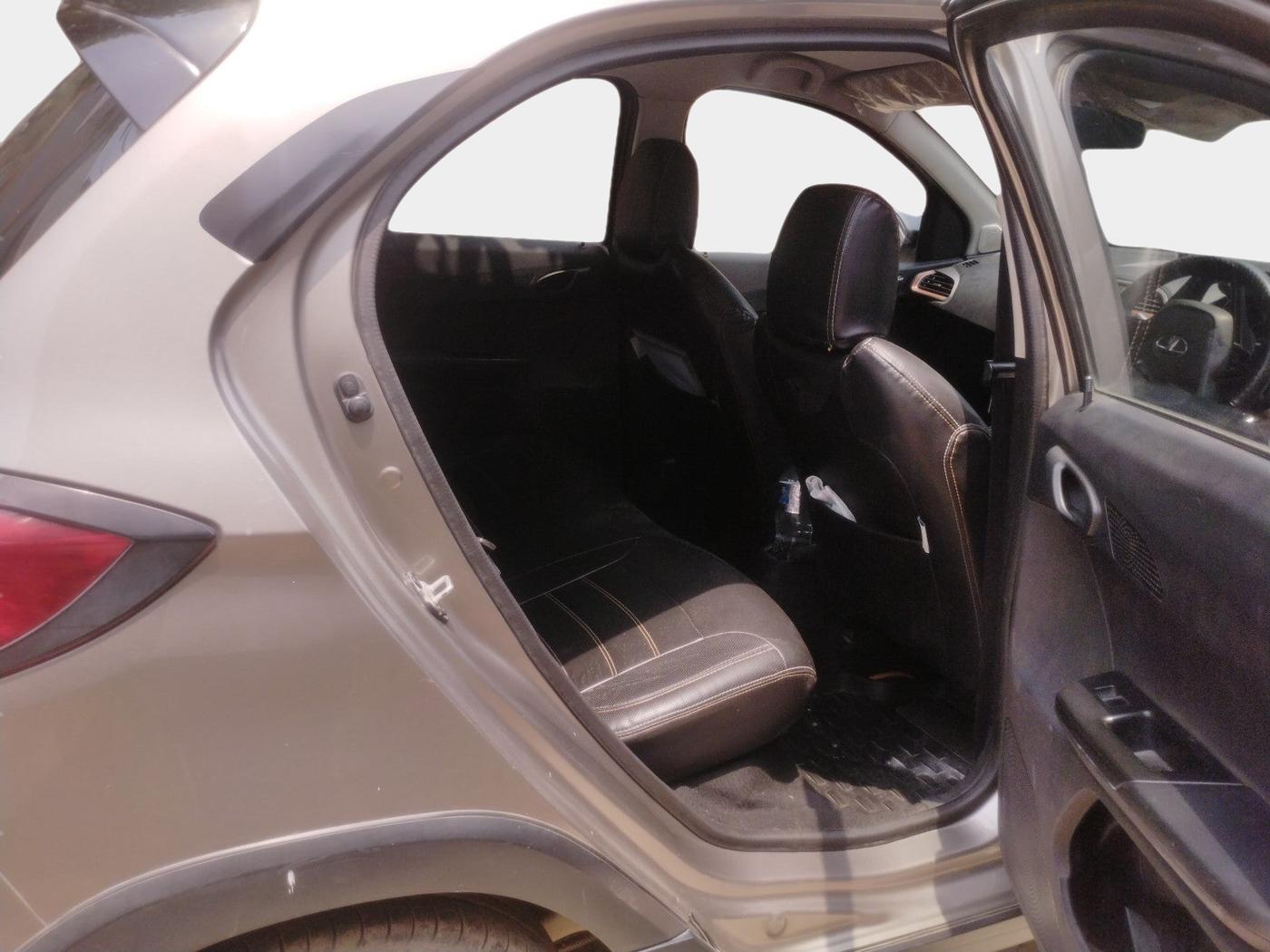 2019 Tata TIAGO NRG PETROL, Petrol, Manual, 52,668 km, interior