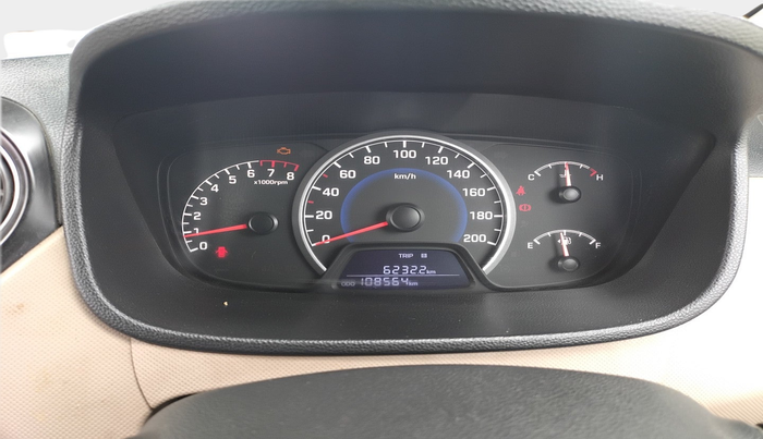 2017 Hyundai Grand i10 SPORTZ 1.2 KAPPA VTVT, Petrol, Manual, 1,08,564 km, interior