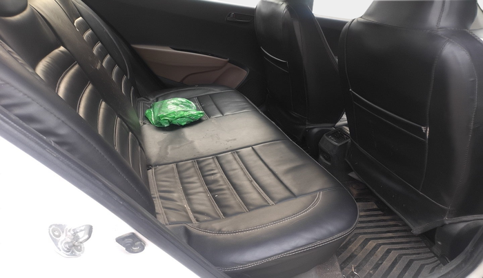 2017 Hyundai Grand i10 MAGNA U2 1.2 CRDI, Diesel, Manual, 96,250 km, interior