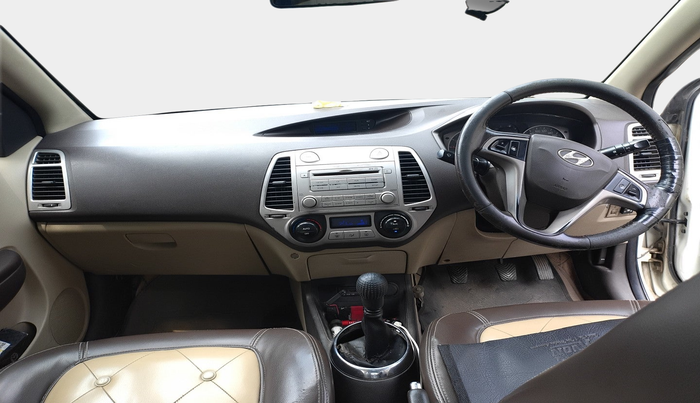 2010 Hyundai i20 SPORTZ 1.2, Petrol, Manual, 1,34,907 km, interior