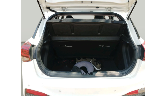 2020 Hyundai Elite i20 SPORTZ PLUS 1.2, Petrol, Manual, 1,26,034 km, exterior