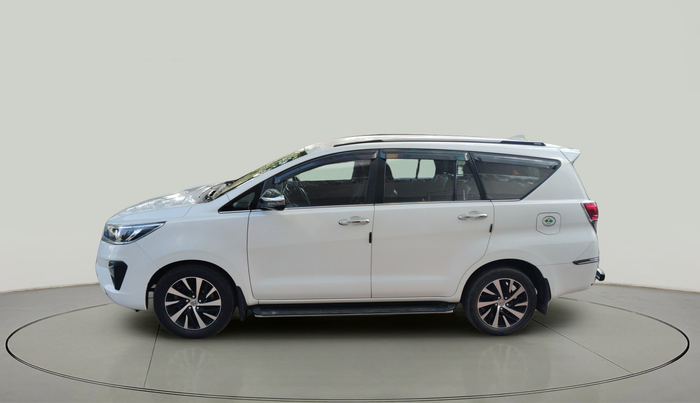 2022 Toyota Innova Crysta 2.7 ZX AT 7 STR, Petrol, Automatic, 65,647 km, exterior