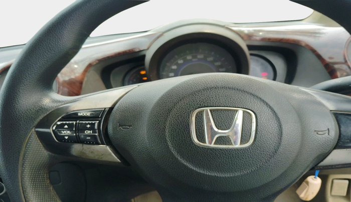 2015 Honda Amaze 1.5L I-DTEC S, Diesel, Manual, 1,32,170 km, interior