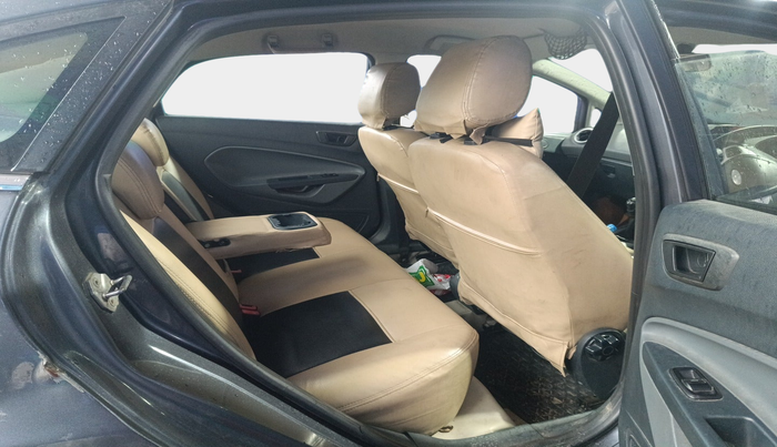 2012 Ford Fiesta TITANIUM DIESEL, Diesel, Manual, 2,01,857 km, interior