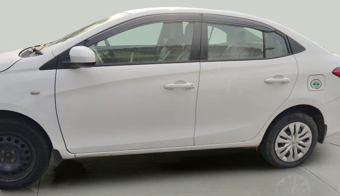 2018 Toyota YARIS J MT, Petrol, Manual, 50,482 km, exterior