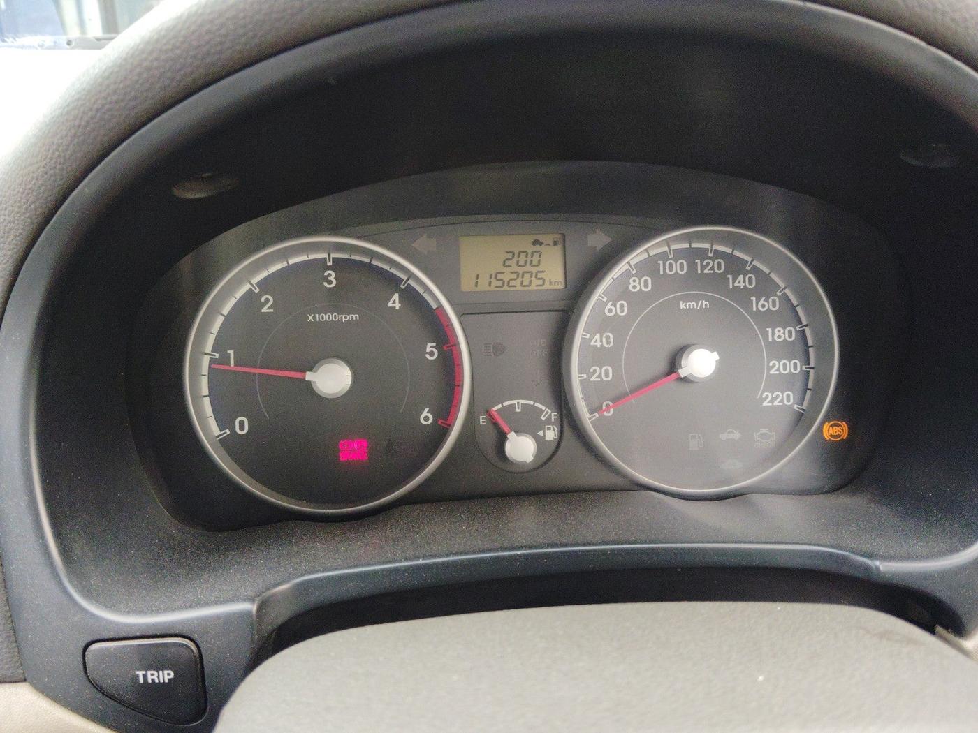 2010 Hyundai Verna TRANSFORM 1.5 SX CRDI, Diesel, Manual, 1,15,205 km, interior