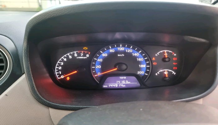 2015 Hyundai Xcent SX 1.2, Petrol, Manual, 1,44,914 km, interior