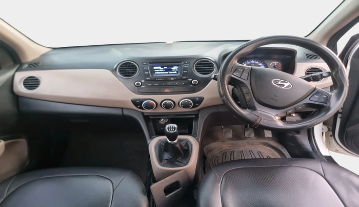 2015 Hyundai Xcent SX 1.2, Petrol, Manual, 1,44,914 km, interior