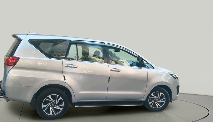 2022 Toyota Innova Crysta 2.4 VX 8 STR, Diesel, Manual, 57,593 km, exterior