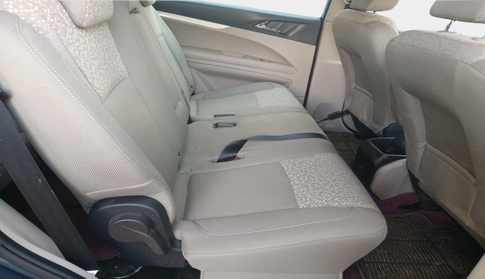 2023 Mahindra MARAZZO M 6 + 8 STR, Diesel, Manual, 7,358 km, interior