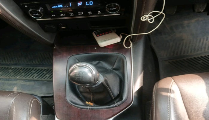 2020 Toyota Fortuner 2.8 4X2 MT, Diesel, Manual, 82,369 km, interior