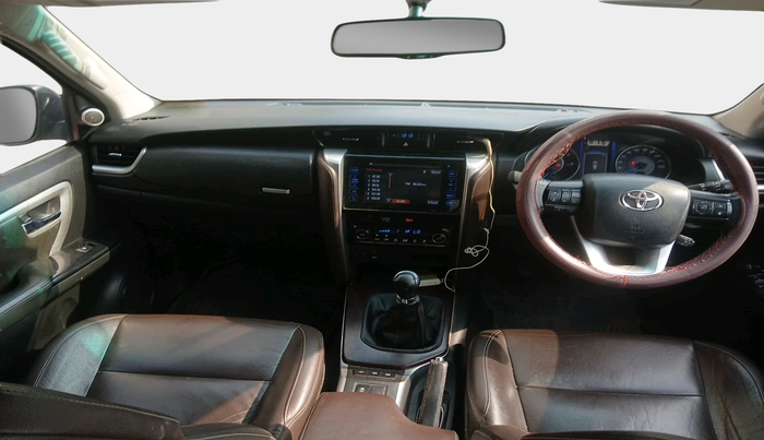 2020 Toyota Fortuner 2.8 4X2 MT, Diesel, Manual, 82,369 km, interior