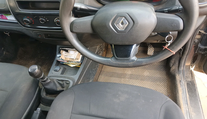 2017 Renault Kwid RXL, Petrol, Manual, 76,063 km, interior