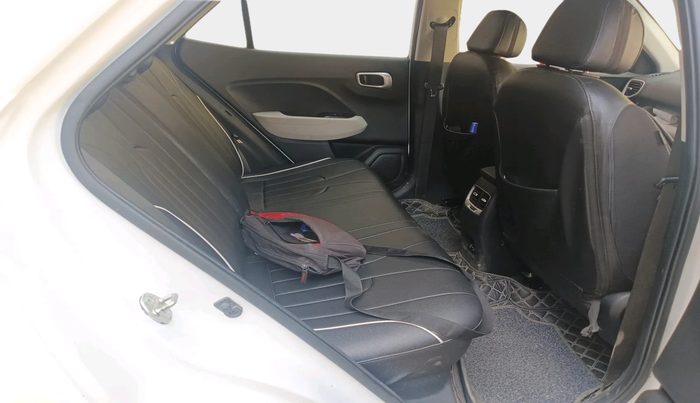 2023 Hyundai VENUE SX 1.2 PETROL, Petrol, Manual, 40,460 km, interior