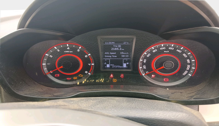 2021 Mahindra XUV300 W8 (O) 1.2 PETROL, Petrol, Manual, 27,370 km, interior