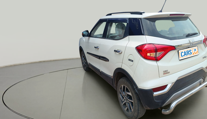 2022 Mahindra XUV300 W8 (O) 1.5 DIESEL AMT, Diesel, Automatic, 63,251 km, exterior