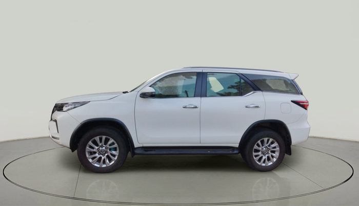 2024 Toyota Fortuner 4X4 AT 2.8 DIESEL, Diesel, Automatic, 43,616 km, exterior