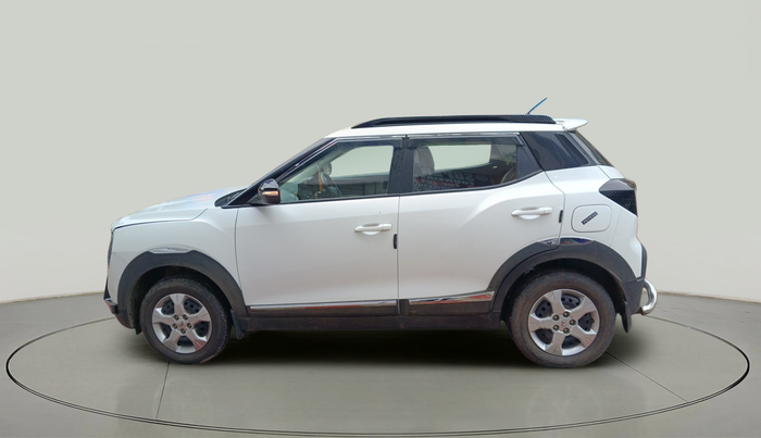 2024 Mahindra XUV 3XO MX3 1.2 L TCMPFi, Petrol, Manual, 16,831 km, exterior