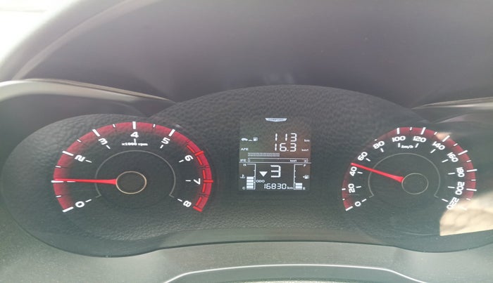 2024 Mahindra XUV 3XO MX3 1.2 L TCMPFi, Petrol, Manual, 16,831 km, interior