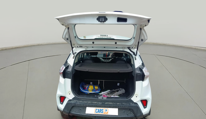 2023 Tata NEXON XM PETROL, Petrol, Manual, 14,925 km, exterior