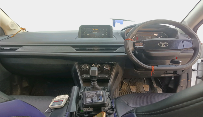 2024 Tata NEXON SMART PLUS 1.2 REVOTRON, Petrol, Manual, 30,208 km, interior